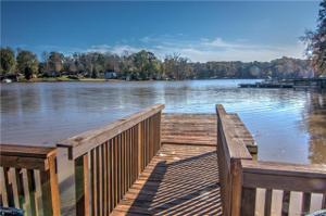 148 Lakeview Drive