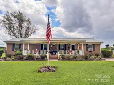 1470 River Hills Court