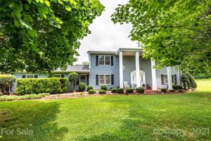 3361 47th Ave NE