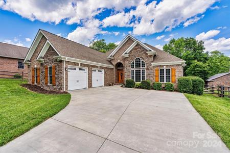 1849 Hidden Pointe Drive