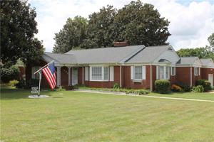 806 South Point Road