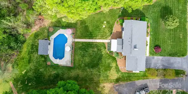 5486 Suttlemyre Lane