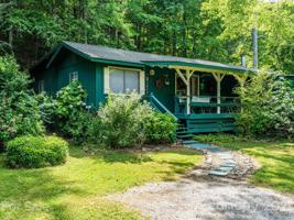 106 Winding Creek