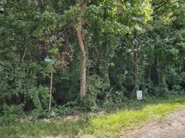 7913 Marshall Acres