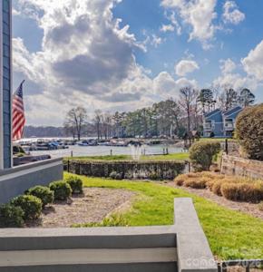 1125 Torrence Circle