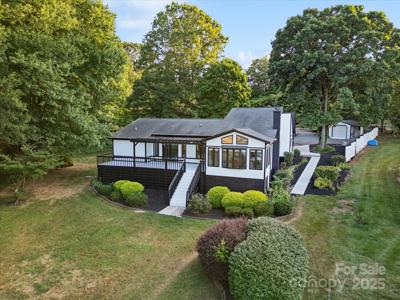 4954 Moonlite Bay Drive