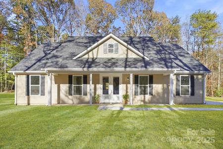 295 Mainsail Road