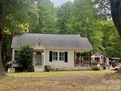 8628 Island Point Road