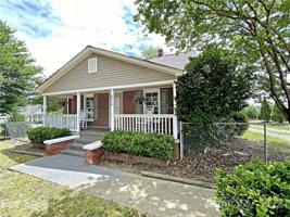 3818 16th NE