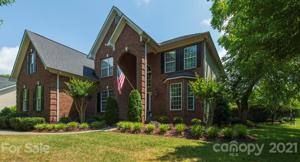2202 Dogwood Bay