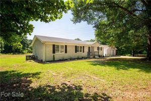 1526 Bloomfield