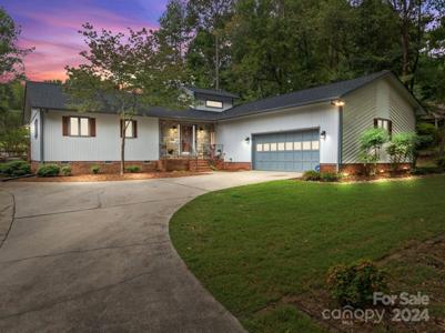 8092 Golf Course Drive N