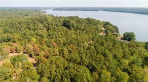 00 Riverview Circle