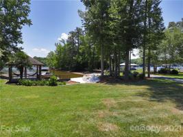 4453 River Oaks