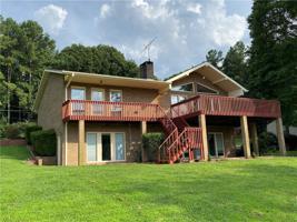6513 Riverside Drive