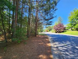 5017 Winfield