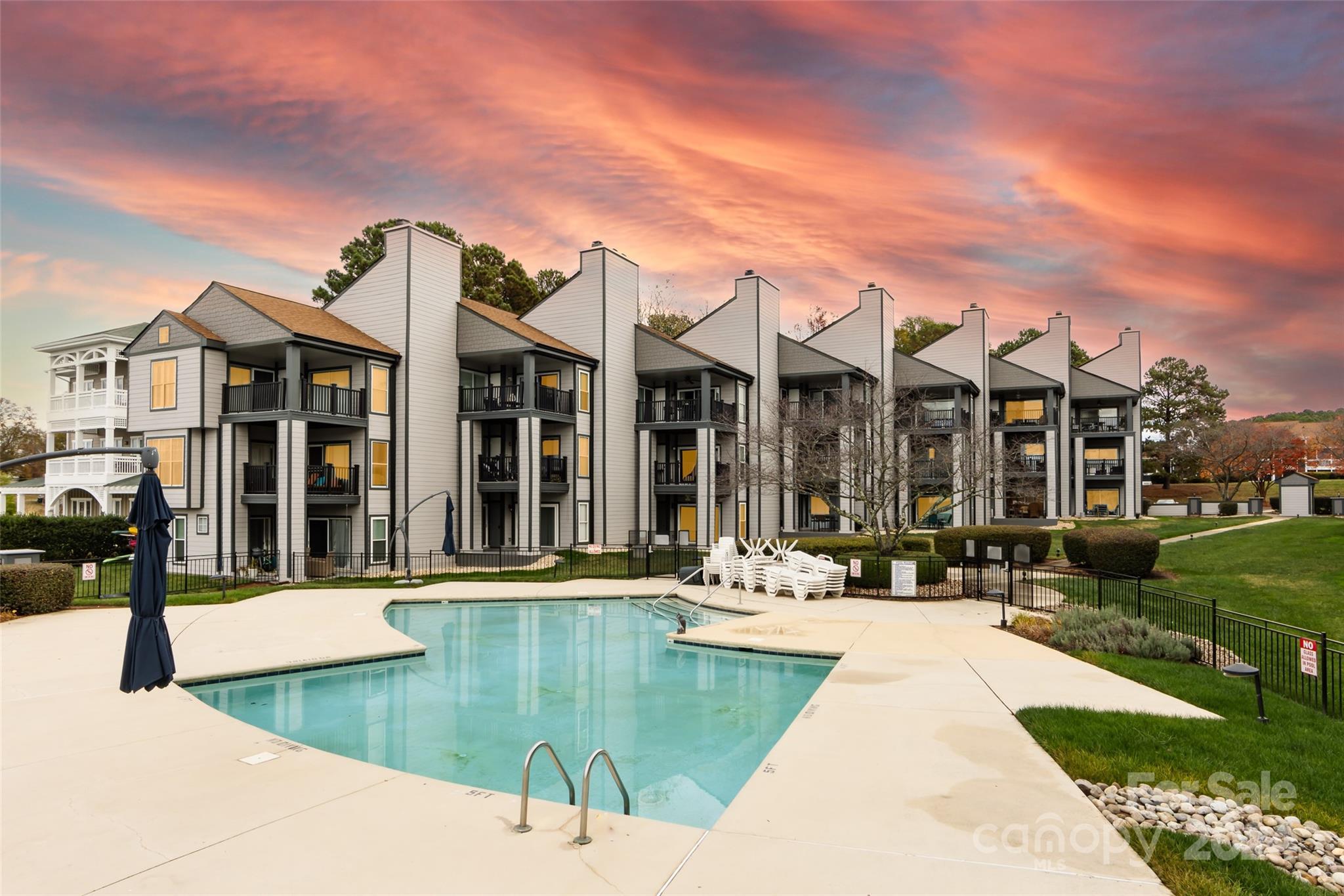 18861 Vineyard Point Lane, Cornelius, NC lhrmls01906144