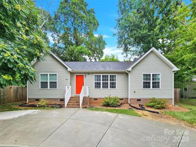 919 Edgemont Avenue