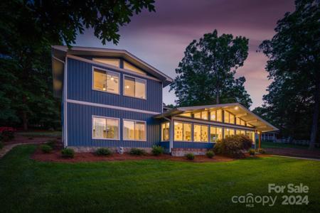 920 Panther Point Road