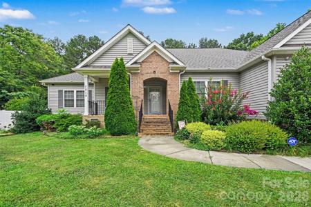 7015 Mt Holly Huntersville Road