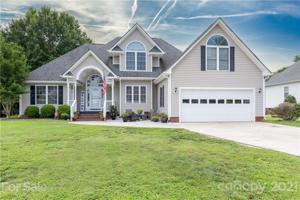 2049 Winding Oak