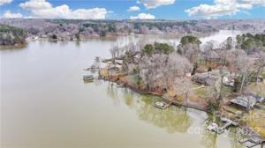 2765 Lakefront