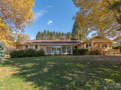 14 Pepper Avenue