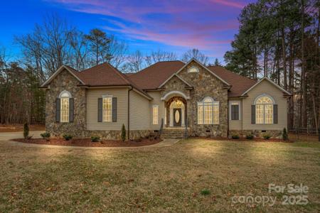 349 Isle Of Pines Road