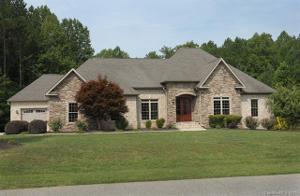 553 Sunset Pointe Drive