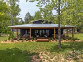 9520 Lake James