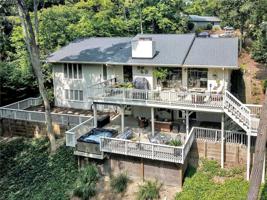 5 Heritage Court