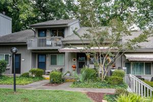 126 Hillside Court