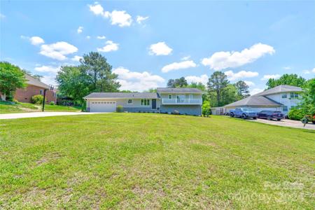 3012 Vernell Lane
