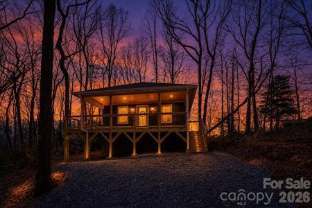 137 E Arbutus Trail