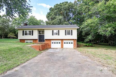 75 Hillsboro Road