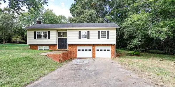 75 Hillsboro Road