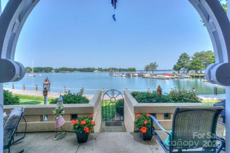 867 Southwest Drive