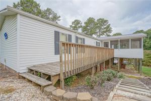 562 Springwood