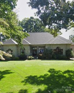 8695 Howard Drive
