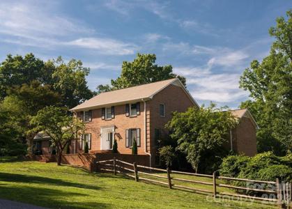 113 Woodstream Circle