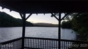 102 Lake Haven