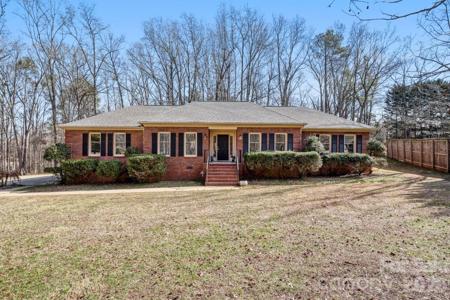 1360 Gallant Court