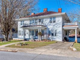 959 N Lakeshore Drive