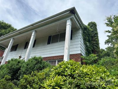 2008 10th Street Lane NW