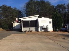 105 Deerfield Lane