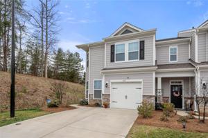627 Cypress Glen