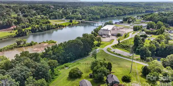 106 Lake Drive