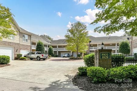 8919 Rosalyn Glen Road