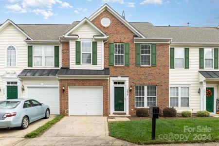 7976 Mariners Pointe Circle
