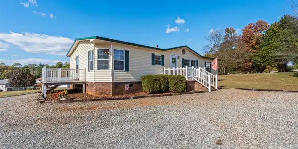 5125 Goldfinch Court